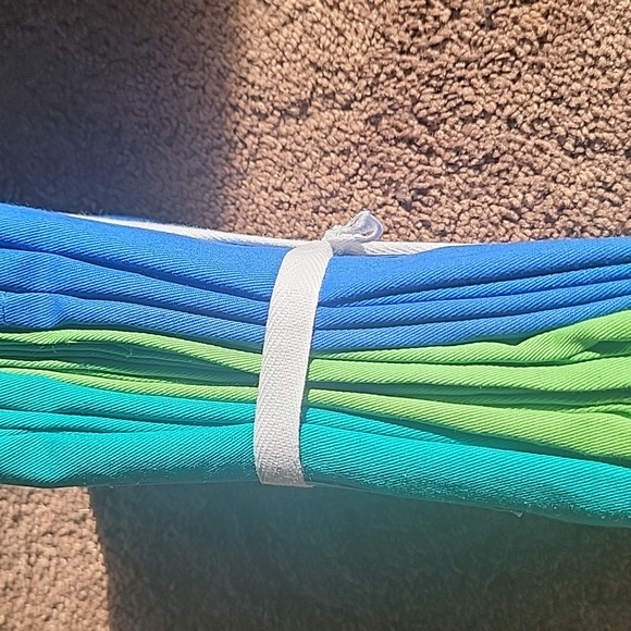 SET OF 12 CLOTH NAPKINS - Picture 2 of 3